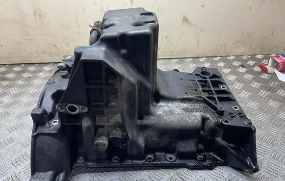Land Rover Range Rover Sport L494 Oil sump 9H2Q6675BA