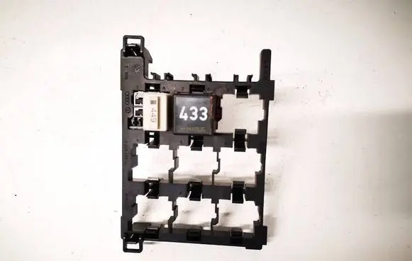 Volkswagen Golf Plus Fuse box set 1T1937503A