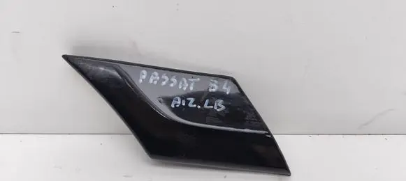 Volkswagen PASSAT B4 Rear fender molding trim 3A0853536A
