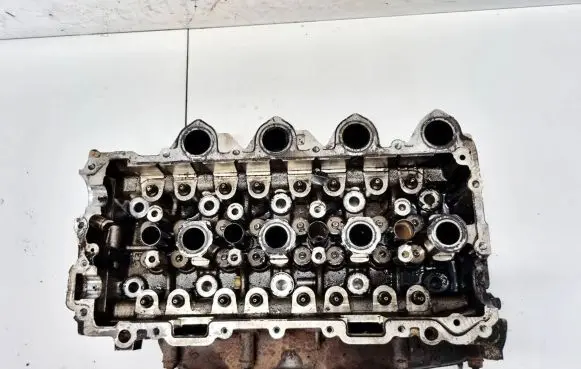 Citroen C4 I Picasso Engine head 9655911480