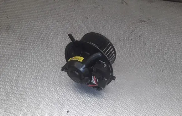 Volkswagen Touran I Heater fan/blower F993987Q 1K1820015D