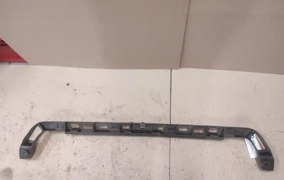 Volkswagen PASSAT B6 Rear bumper mounting bracket 3C5807863