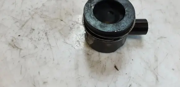 Audi A6 S6 C7 4G Piston 0832GA 4R0
