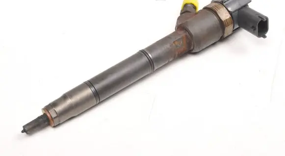 Hyundai i30 Fuel injector 0445110320