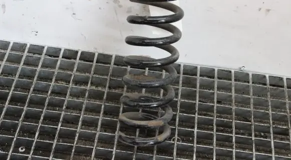 Mercedes-Benz CLK A209 C209 Rear coil spring