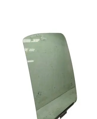 Iveco Daily 5th gen Front door window/glass (coupe) 43R00048 DOT24AS2M68