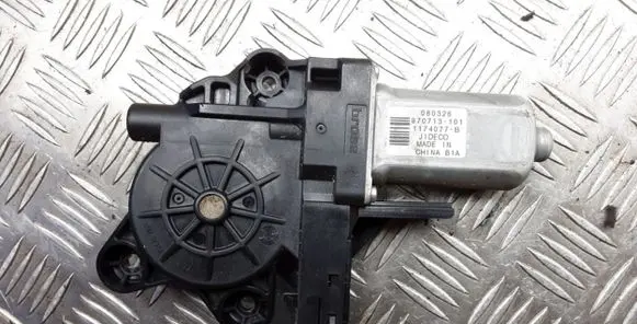 Volvo S80 Front door window regulator motor 970713101