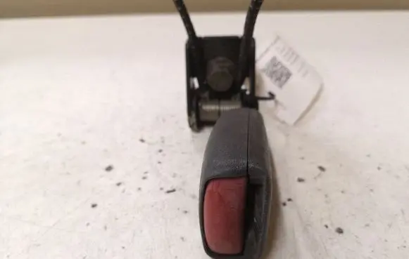Volvo V70 Rear seatbelt buckle 9191996