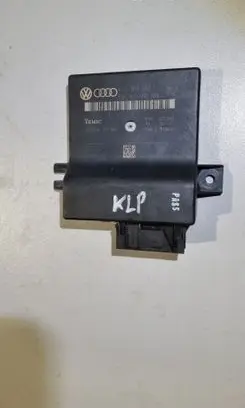 Audi A6 S6 C6 4F Gateway control module 4L0907468