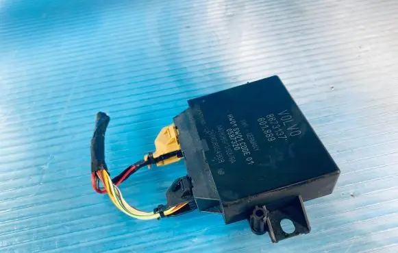 Volvo C30 Parking PDC control unit/module 8673137