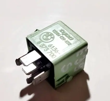 BMW 5 E39 Other relay V23134K59X312 8373700 6136