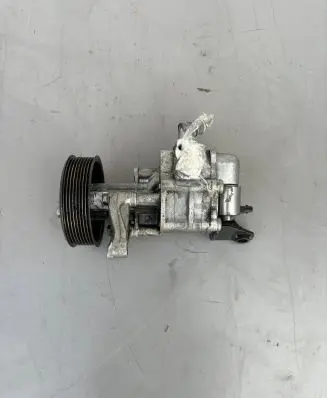 BMW 5 F10 F11 Power steering pump 6794350