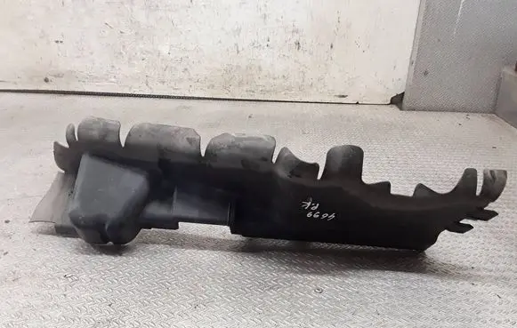 Mercedes-Benz Vito Viano W447 Intercooler air guide/duct channel A4475050830
