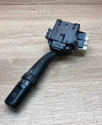 Toyota Avensis T250 Indicator stalk 173650 8414005100