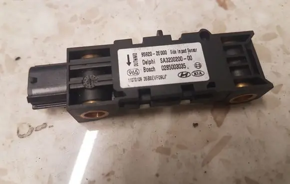 Hyundai Tucson LM Airbag deployment crash/impact sensor 959202E000