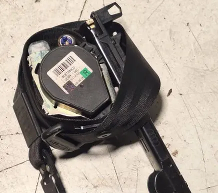 Audi Q7 4L Front seatbelt 606728300 H11455 008R000