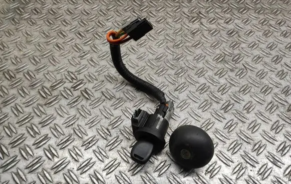 Renault Trafic II (X83) Ignition lock 8200826300