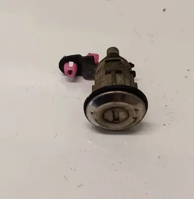 Nissan Micra Front door lock (next to the handle)