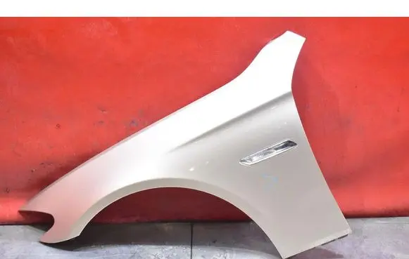 BMW 5 F10 F11 Fender