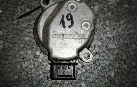 Volkswagen PASSAT B5 Camshaft speed sensor 0232101024