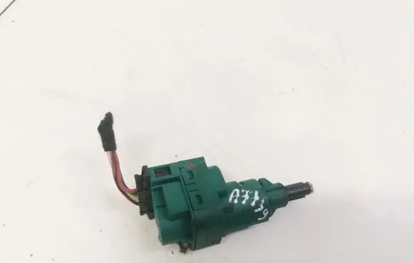 Brake pedal sensor switch