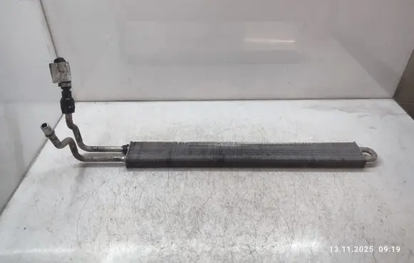 BMW X5 E70 Power steering radiator 679366202