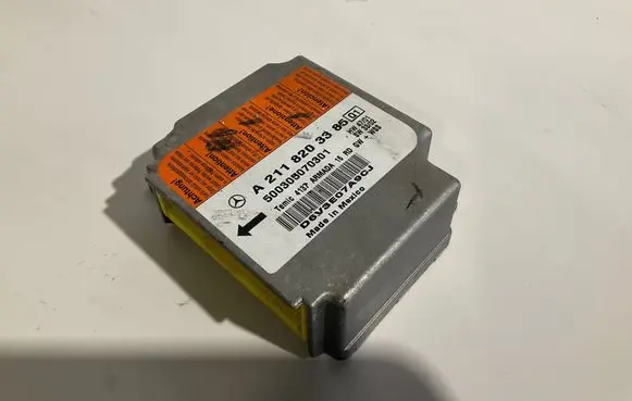 Mercedes-Benz E W211 Airbag control unit/module A2118203385 500305070301 D6V3E0789CJ