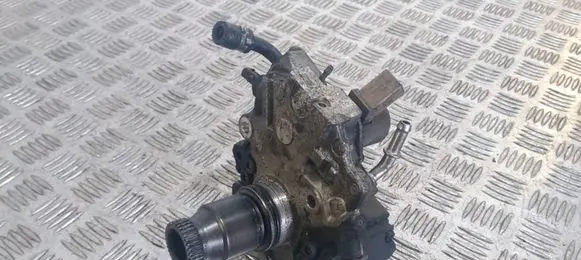 Mercedes-Benz Sprinter W906 Fuel injection high pressure pump A6510701801