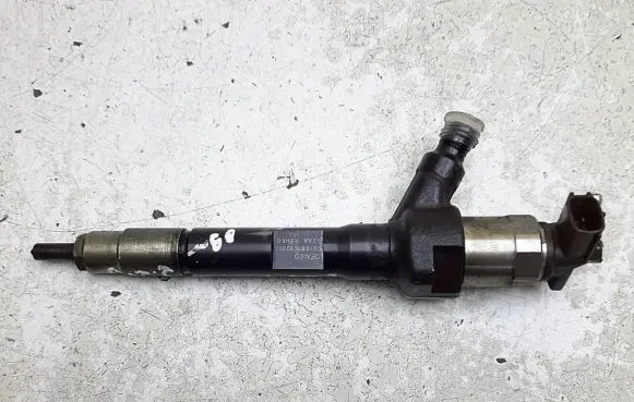 Mazda 3 II Fuel injector R2AA13H50