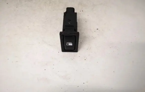 Toyota Avensis T250 Fuel tank opening switch 156795