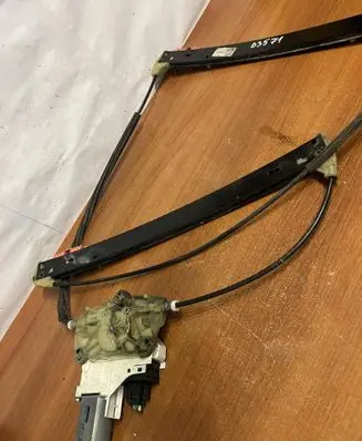 Audi A6 S6 C6 4F Rear door window regulator with motor 4F0959802D D3571