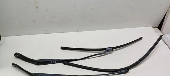 Citroen C4 II Front wiper blade arm 9687490380