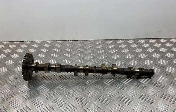 Ford Fusion II Camshaft RF3M4E6A272AB