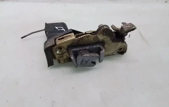 Volkswagen I LT Front door lock 211837016H