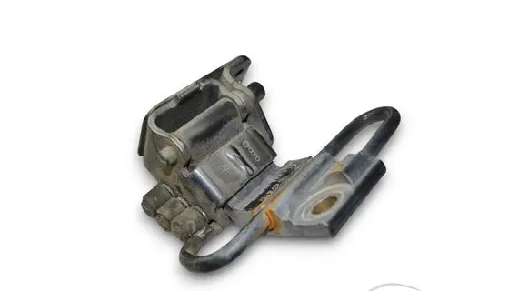 Audi A4 S4 B6 8E 8H Front door lower hinge 8E0831412