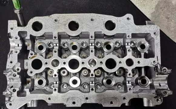 Jaguar XF X250 Engine head PH9X206C064CA