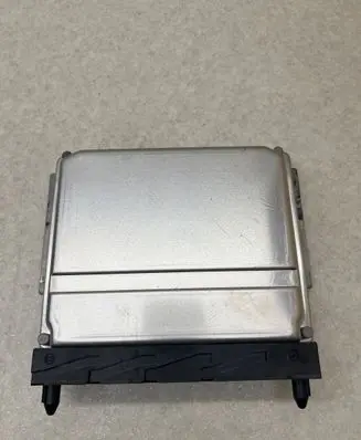 Volvo V70 Engine control unit/module 30637733A 1039S00000 0281011078