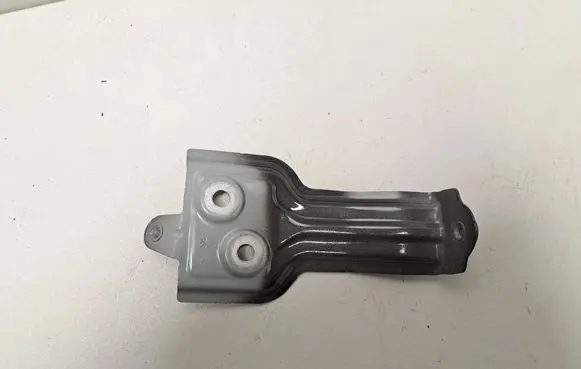 BMW X4 G02 Fender mounting bracket 7397516