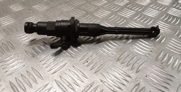 Renault Laguna II Clutch master cylinder 8200019602