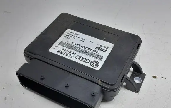 Audi A6 S6 C6 4F Hand brake control module 4F0907801B