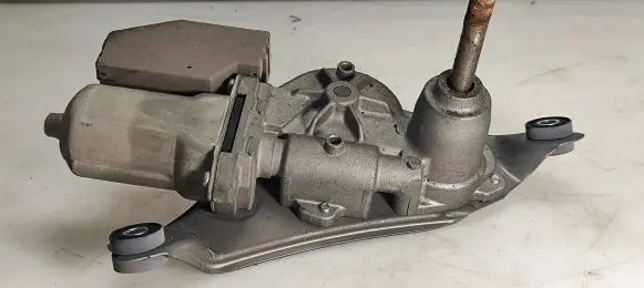 Rear window wiper motor
