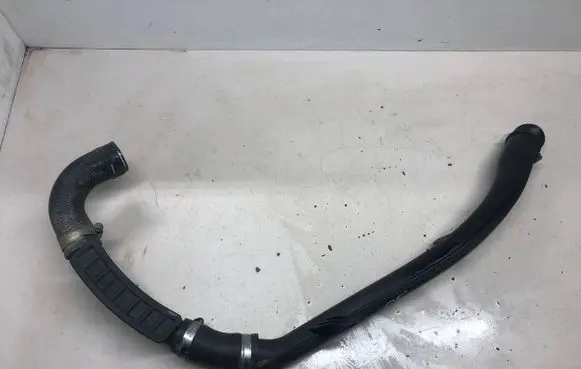 Citroen C5 Intercooler hose/pipe 9683957080 S6000169