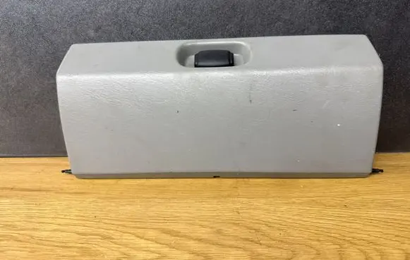 Opel Vivaro Glove box lid/cover