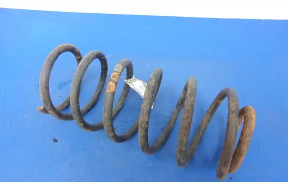 Volkswagen Golf II Front coil spring