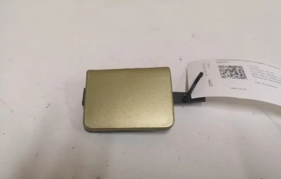 Rear bumper row hook cap/cover