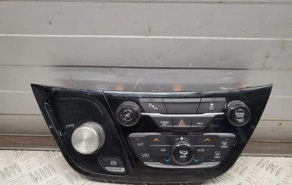 Chrysler Pacifica Climate control unit P56054984AD 68240089AH