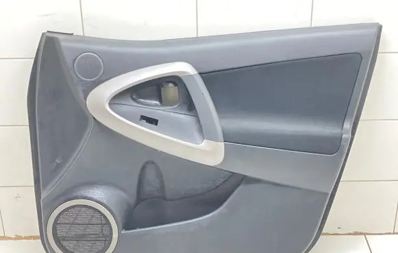 Toyota RAV 4 (XA30) Front door card panel trim 6771742020