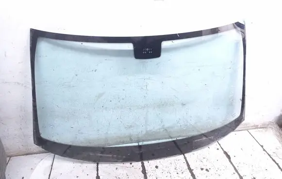 Mercedes-Benz CLS C219 Front windscreen/windshield window AS1 A2118702926