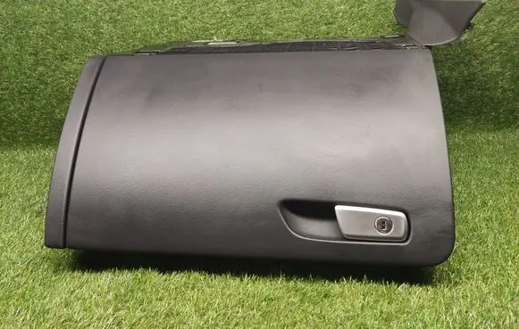 Audi Q5 SQ5 Glove box 8R1880302 8R0971679