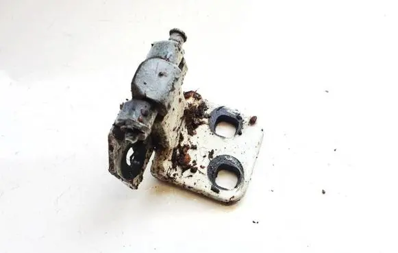 Renault Espace III Rear door lower hinge